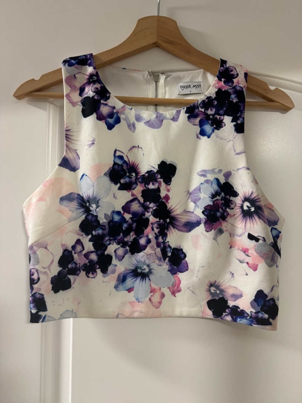 White Floral Cropped Tank Top